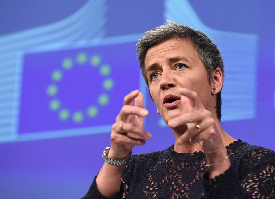 Margrethe Vestager, a comissária de competição da União Europeia: “O Google criou muitos produtos inovadores que fizeram diferença em nossas vidas. Mas isso não dá ao Google o direito de negar a outras companhias a chance de competir e inovar” | JOHN THYS/AFP