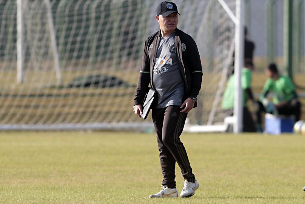 Pachequinho terá toda a semana para preparar o Coritiba para o duelo contra o Botafogo | Albari Rosa/Gazeta do Povo