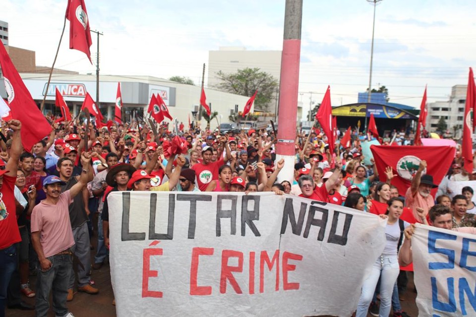 O líder do MST afirmou que as medidas tomadas pelo governo do presidente interino Michel Temer ferem a viabilidade da agricultura familiar. | Marcelino Duarte/Gazeta do Povo