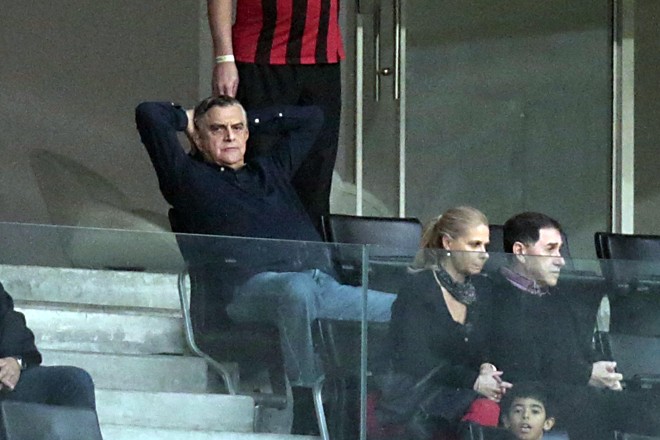 Presidente do Conselho Deliberativo do clube, Mario Celso Petraglia, assiste à partida | Albari Rosa/Gazeta do Povo