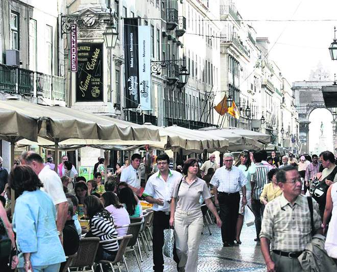 Baixa Pombalina, um dos bairros que mais concentram comércios tradicionais recentemente protegidos por Lisboa. | Divulgação/www.visitlisboa.com