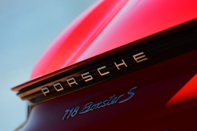 Porsche Boxster S 718. |