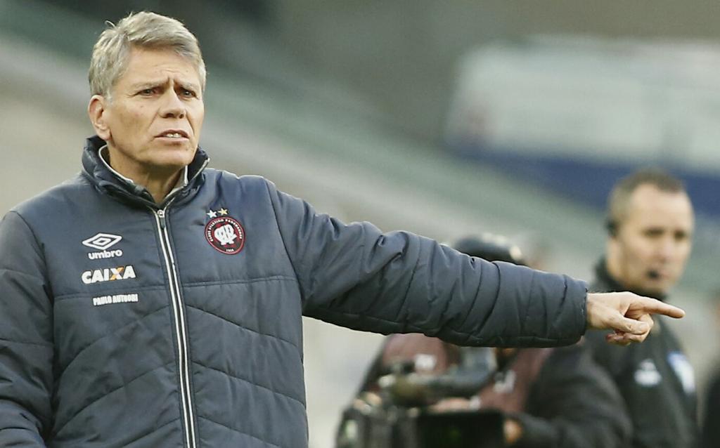 Paulo Autuori quer duas vitórias do Furacão para fechar o turno do Nacional. | Hugo Harada/Gazeta do Povo