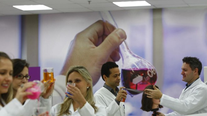 Laboratório do Grupo Boticário: liderança em inovação no Paraná. | JONATHAN CAMPOS/Gazeta do Povo