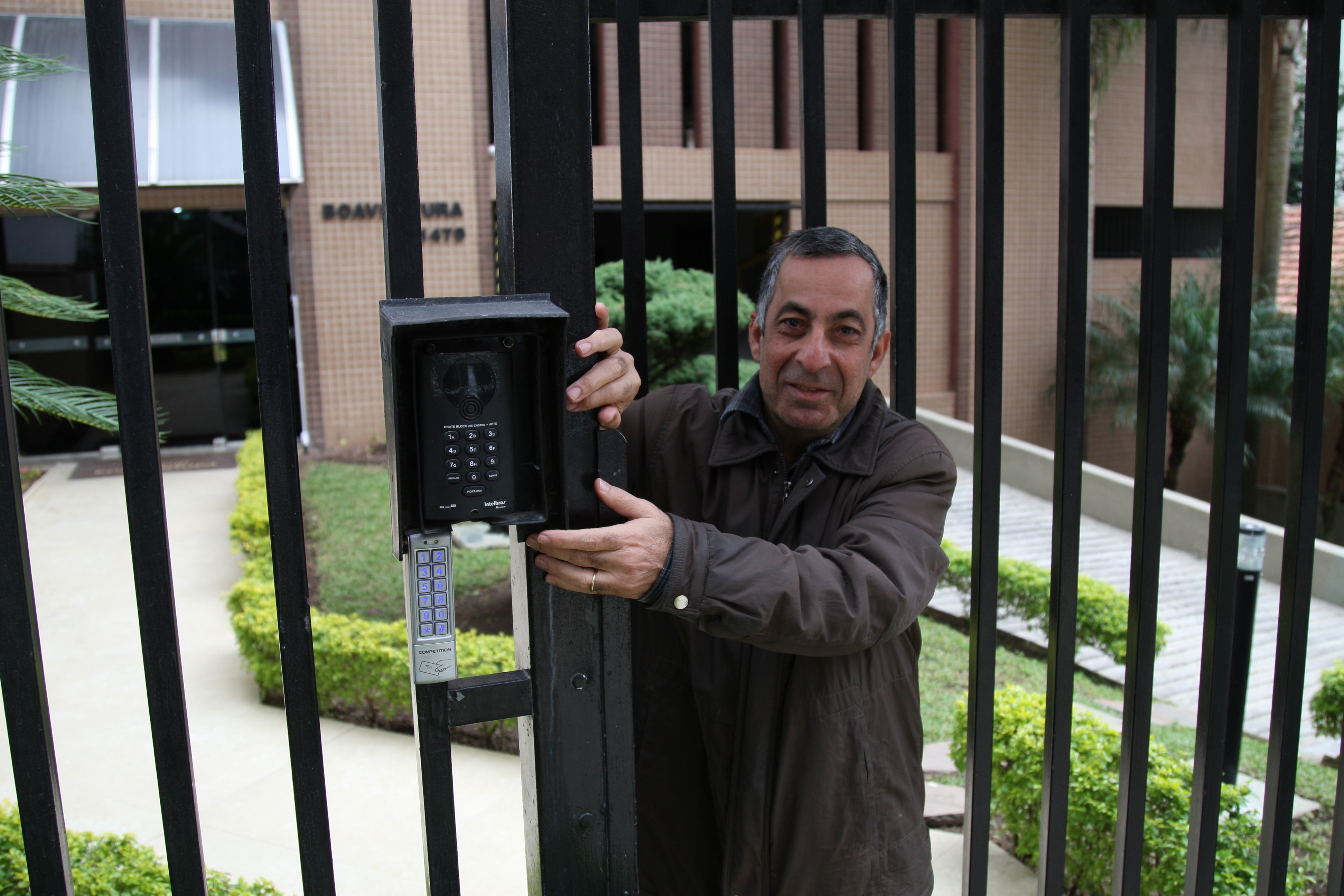 Felipe Chaddad Júnior, síndico do condomínio Boaventura, no bairro Bigorrilho. | Aniele Nascimento/Gazeta do Povo