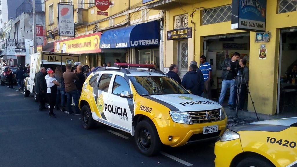 Lotérica na Avenida João Gualberto, no Juvevê, foi alvo de tentativa de assalto que terminou com a morte do proprietário. | Felippe Aníbal/