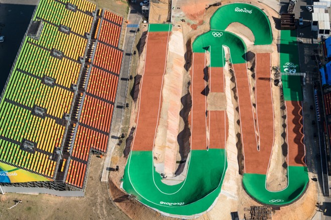 Pista para ciclismo BMX montada no Centro Olímpico de BMX | YASUYOSHI CHIBA/AFP