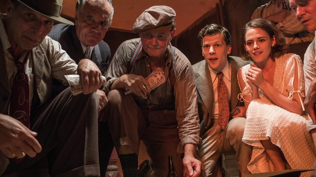 Jesse Eisenberg e Kristen Stewart formam par romântico de “Café Society”