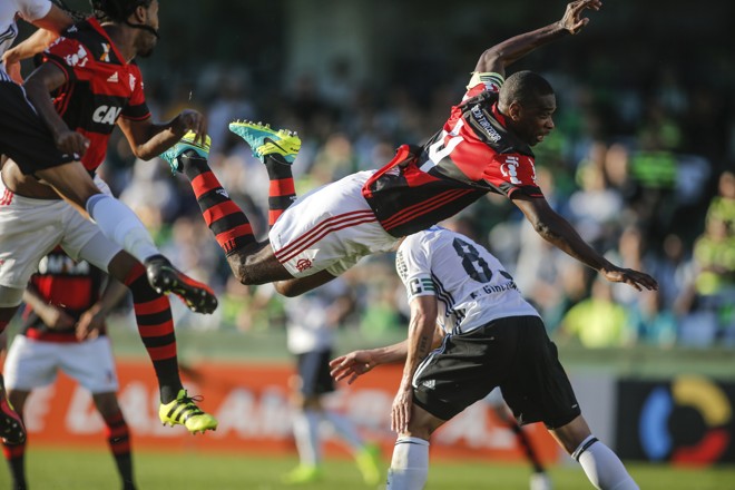 | Campos/Gazeta do Povo
