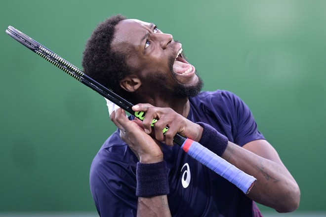 Tenista francês Gael Monfils comemora vitória contra Martin Cilic | JAVIER SORIANO/AFP