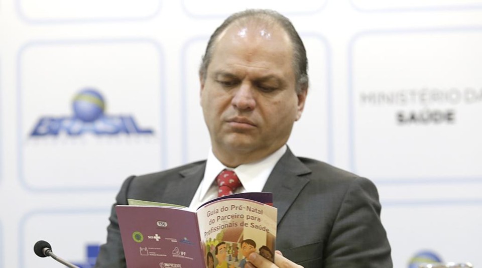 Ministro da Saúde, Ricardo Barros, se justificou usando dados do mercado de trabalho do IBGE. | Erasmo Salomão/Ministério da Saúde