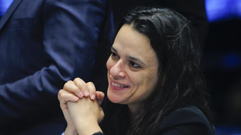 Janaína Paschoal foi uma das vozes mais ativas pelo impeachment de Dilma Rousseff. | Marcos Oliveira/Agência Senado