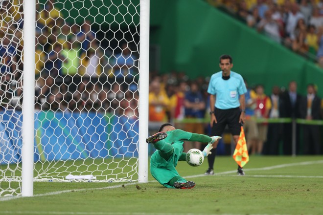 Weverton pegou a última cobrança de pênalti da Alemanha; | Albari Rosa/Gazeta do Poov