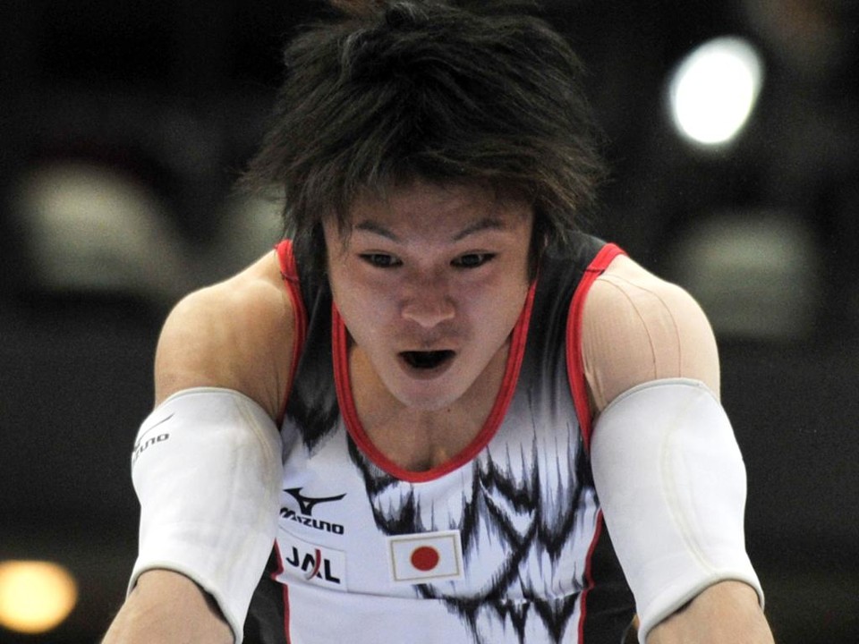 Kohei Uchimura levou um susto ao ver a conta de celular: R$ 16 mil, graças ao roaming internacional | NEM/BORIS HORVAT