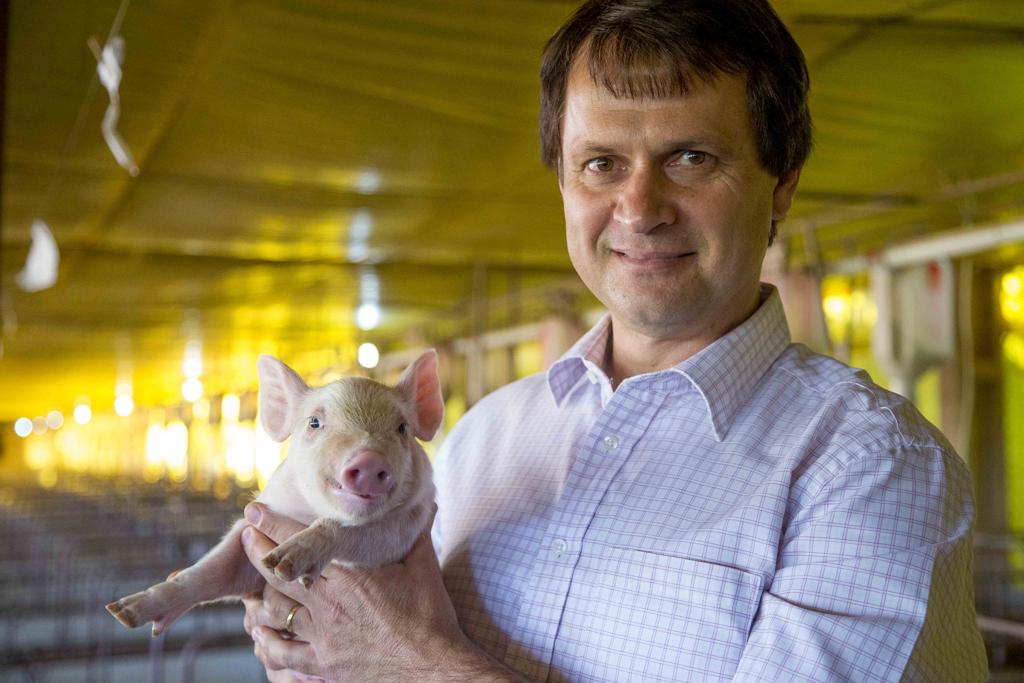 Jorge Rambo começou como cooperado, mas decidiu sair e criar o próprio negócio, que está em funcionamento há 16 anos | Hugo Harada/Gazeta do Povo