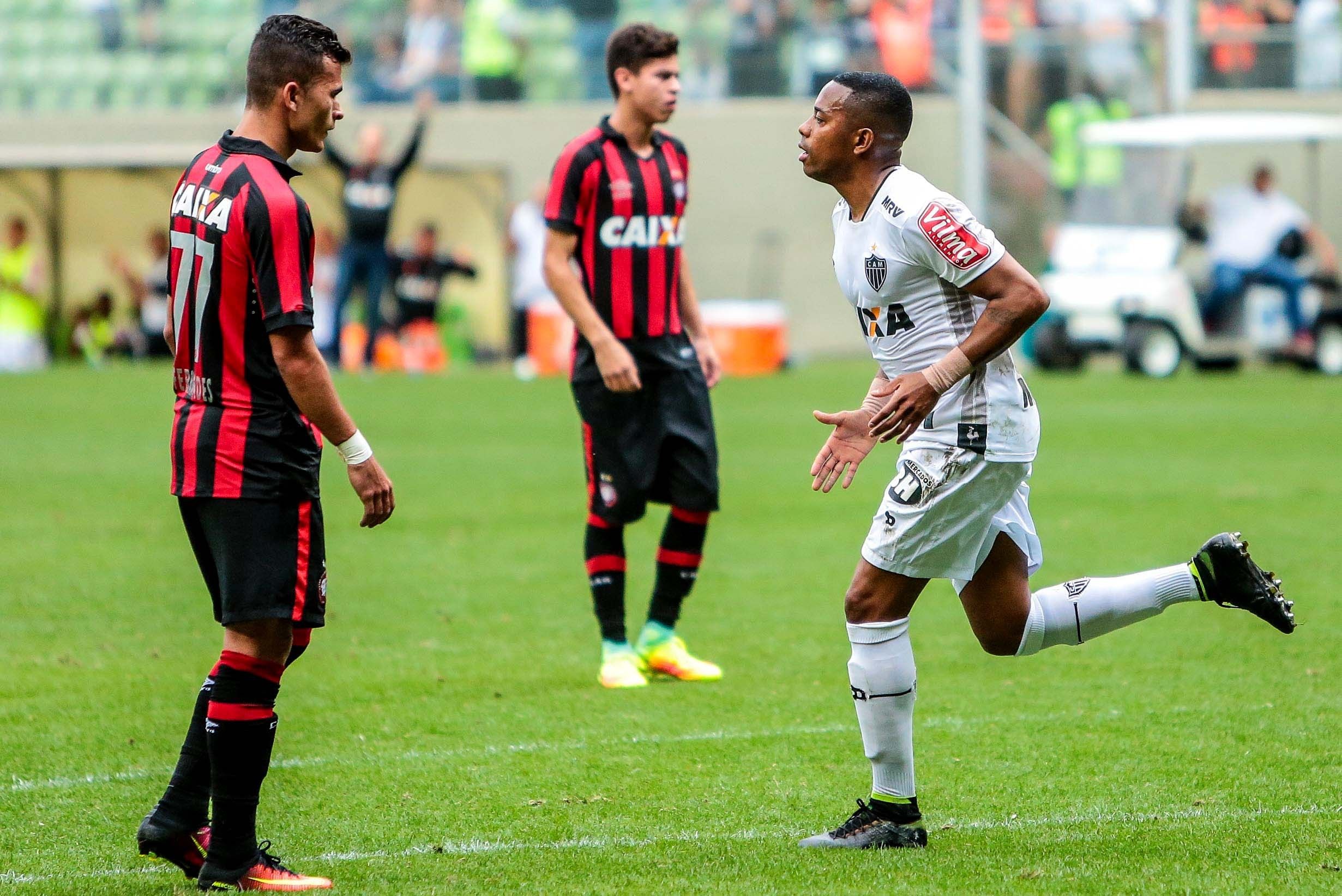 Robinho comemora o gol do Galo contra o Atlético | Antildes Bicalho/Photo Press/Folhapress/