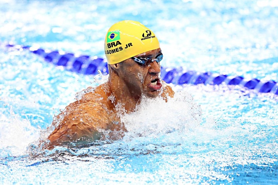 João Gomes Jr participou da equipe de revezamento 4x100 m medley, que terminou na sexta posição na final. | Albari Rosa/Gazeta do Povo