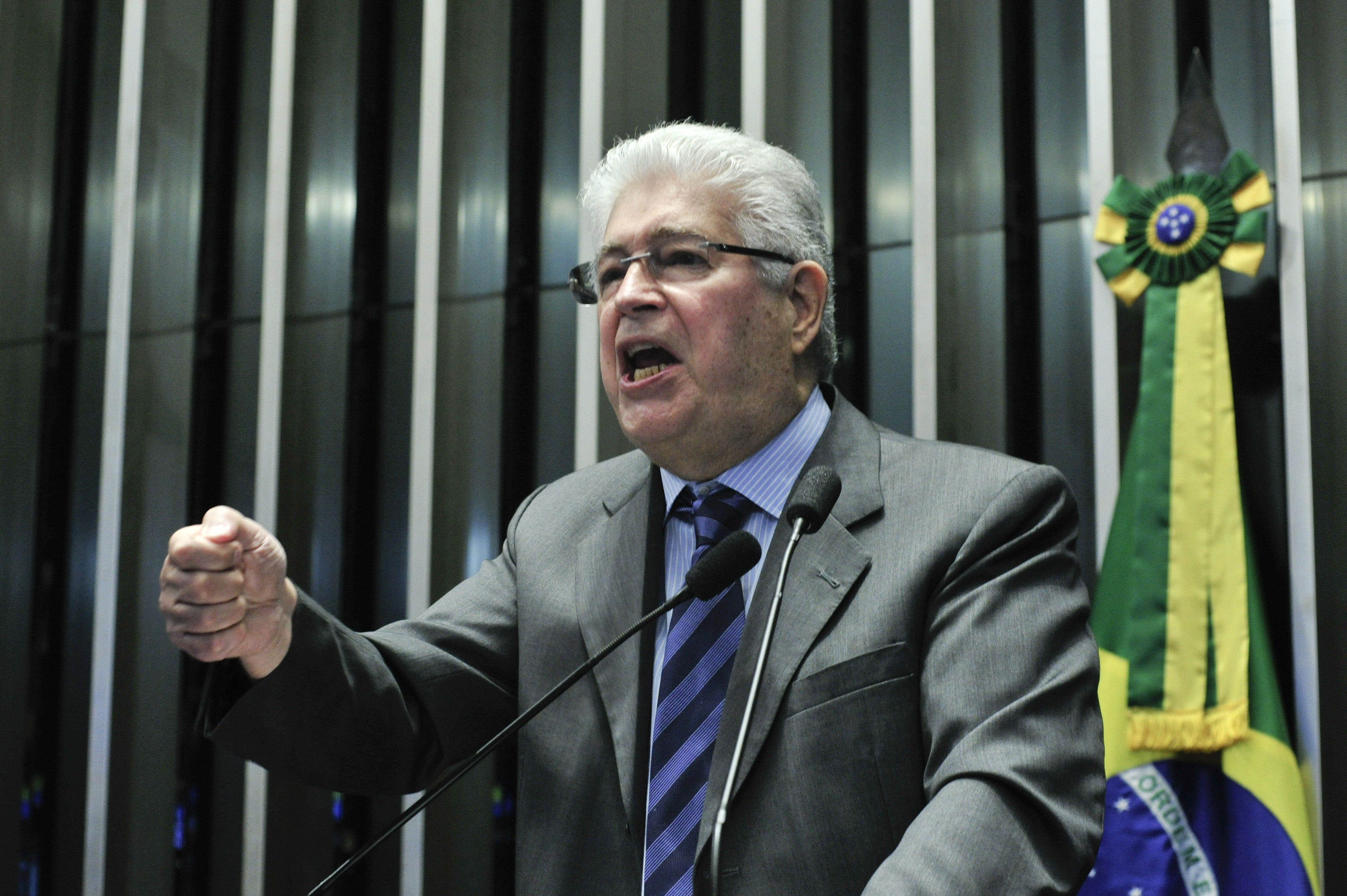 Senador Roberto Requião disse que Dilma Rousseff não cometeu crime de responsabilidade | Geraldo Magela/Agência Senado