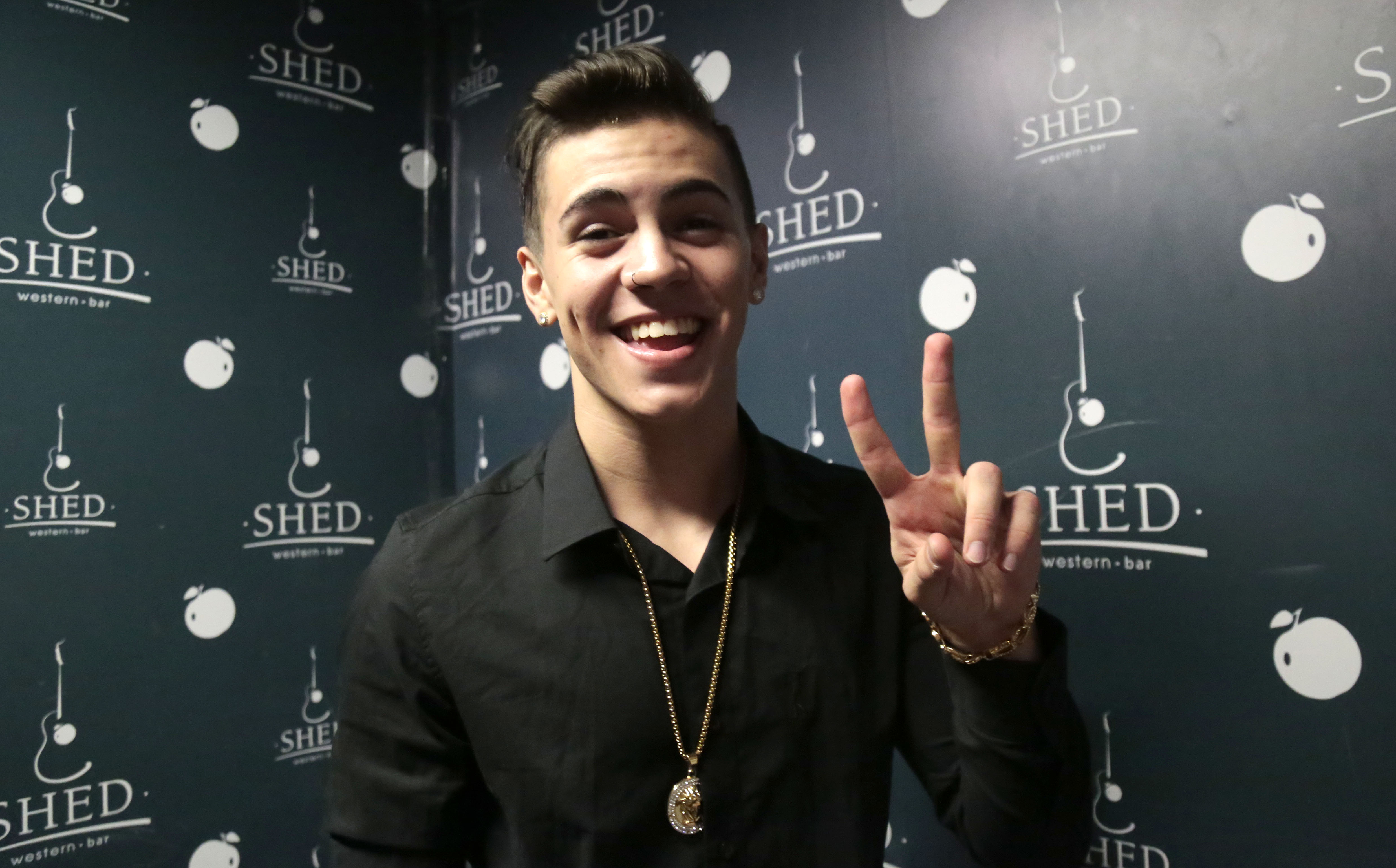 Cantor perdeu trabalhos, mas ainda faz piadas sobre a denúncia feita por jornalistas | Pedro Serapio/Gazeta do Povo