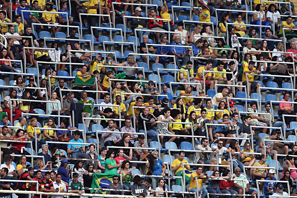 Muitas cadeiras ficaram vazia s no Engenhão. | Albari Rosa/Gazeta do Povo