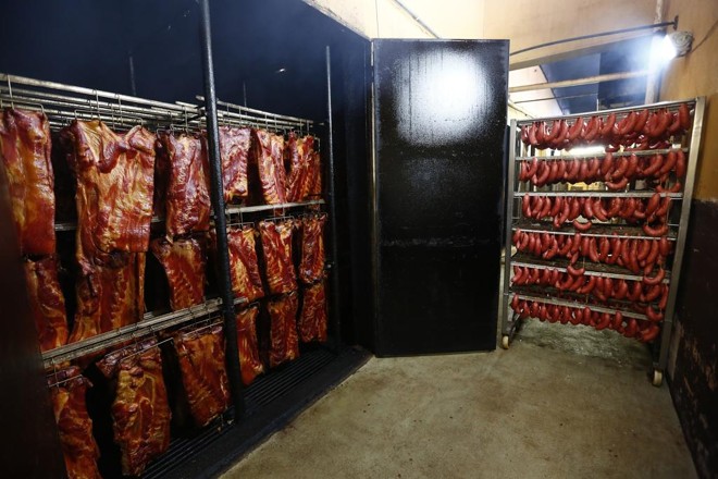 Copa, salame, mortadela, carré, bacon e torresmo são alguns dos mais de 60 produtos fabricados em Sananduva, no Rio Grande do Sul | JONATHAN CAMPOS/GAZETA DO POVO
