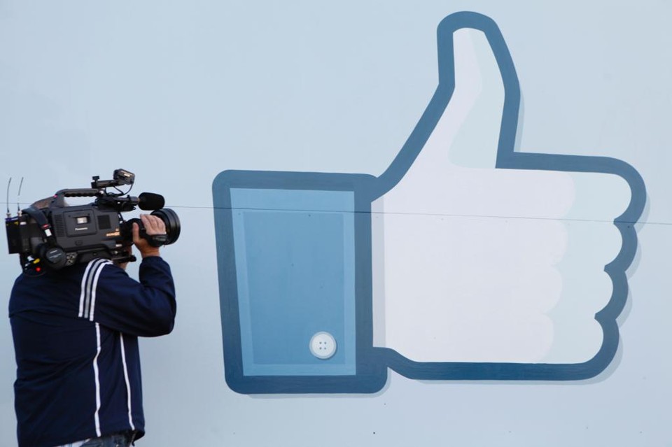 Facebook e similares: tornando nossos cérebros obesos | Kimihiro Hoshino/AFP