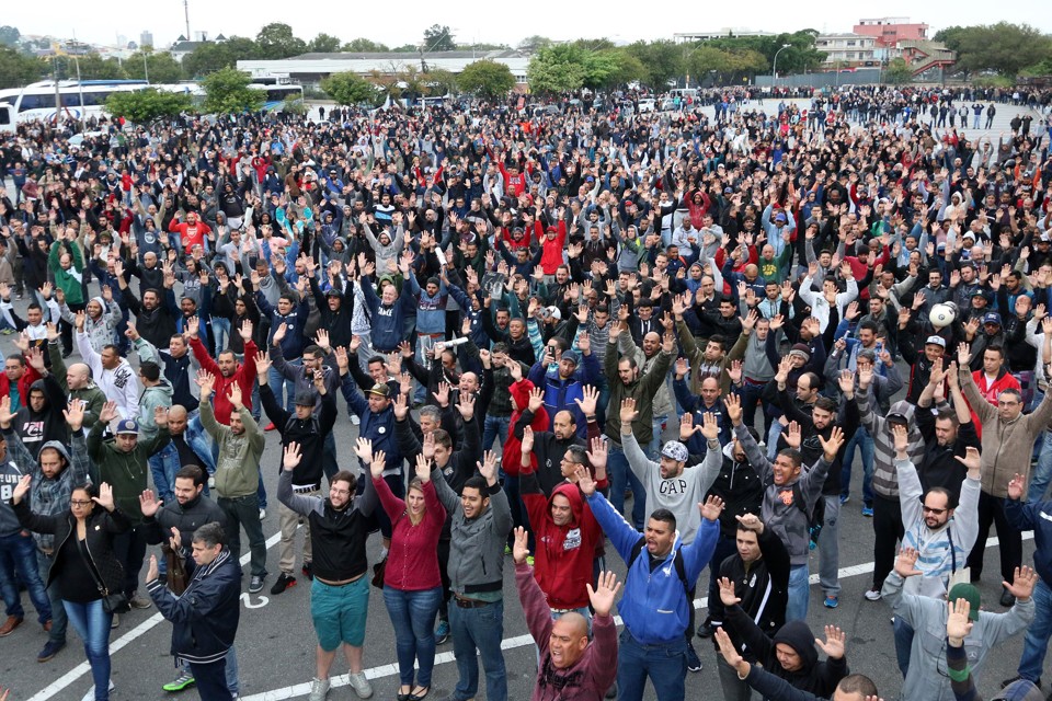 Em assembleia, sindicato dos metalúrgicos aprovou uma paralisação de protesto contra as demissões | Adonis Guerra/SMABC/Divulgação