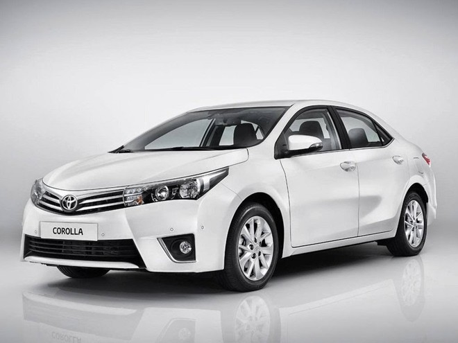 6.º TOYOTA COROLLA: Vem equipado de série com cinco airbags (duplo frontal, dois laterais e para o joelho do motorista). Curiosamente, o modelo analisado trazia apenas três (sem os laterais). Os airbags do tipo cortina estão presentes na versão mais cara Altis (R$ 105.500). O senão no modelo é a ausência dos controles de estabilidade e de tração, que serão adicionados na reestilização que chegará em breve. Preços: a partir de R$ 68.740. |