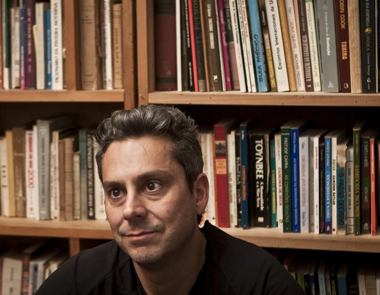 “Sucesso é um público cheio, uma temporada cheia. Será?”, questiona o ator dentro e fora de cena. | Marcelo Andrade