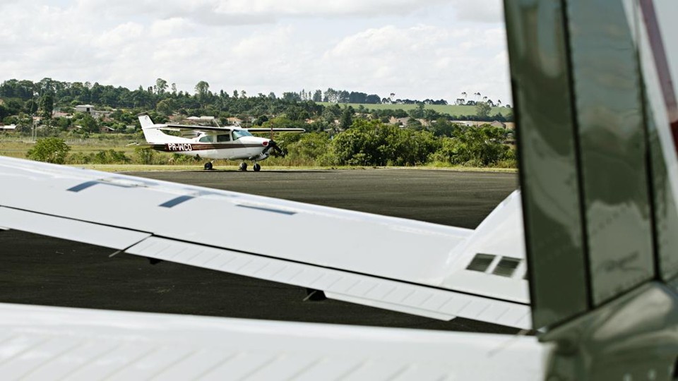 Aeroporto de Ponta Grossa é um dos que esperavam investimento. | Josue Teixeira/Gazeta do Povo