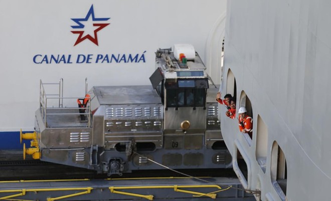 Em operação desde 26 de junho, há menos de dois meses, o novo canal ampliou a escala e reduziu o tempo de transporte entre quem produz e quem consome | JONATHAN CAMPOS/GAZETA D POVO