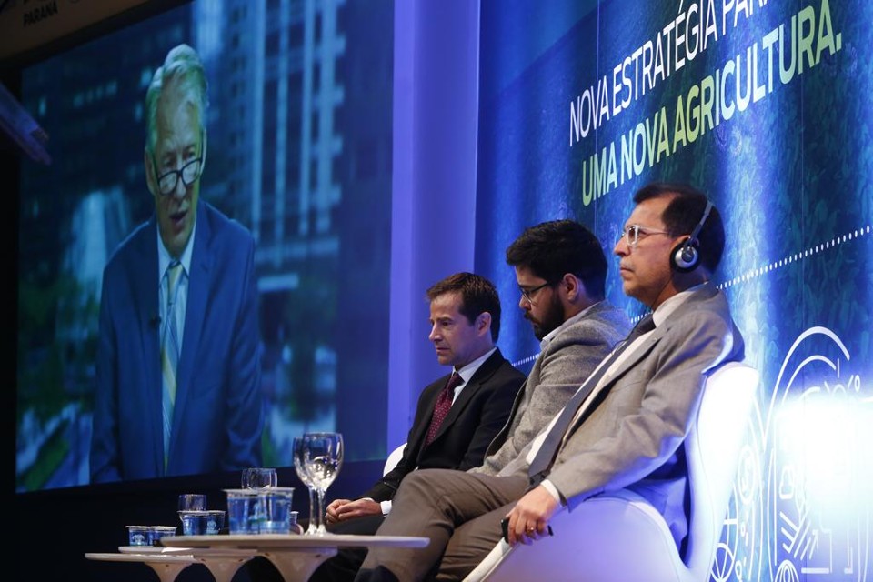 Painel sobre bioenergia destacou que além das carnes, outra mola para o mercado de grãos é o setor de combustíveis sustentáveis gerados com produtos do agronegócio | Henry Milleo/Gazeta