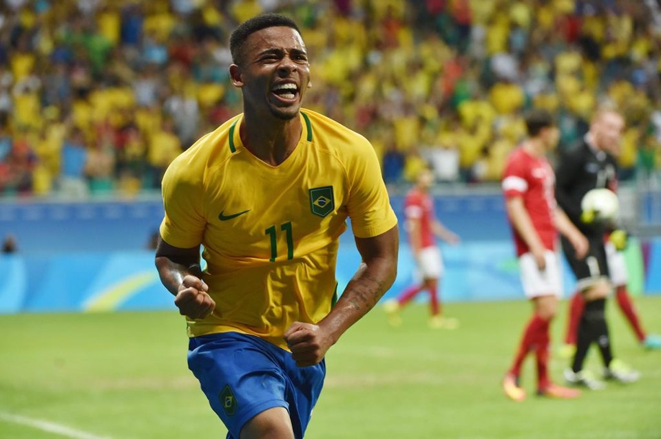 Gabriel Jesus, autor de um gol e de uma assistência, comemora o fim do jejum brasileiro na goleada sobre a Dinamarca. | Nelson Almeida/AFP