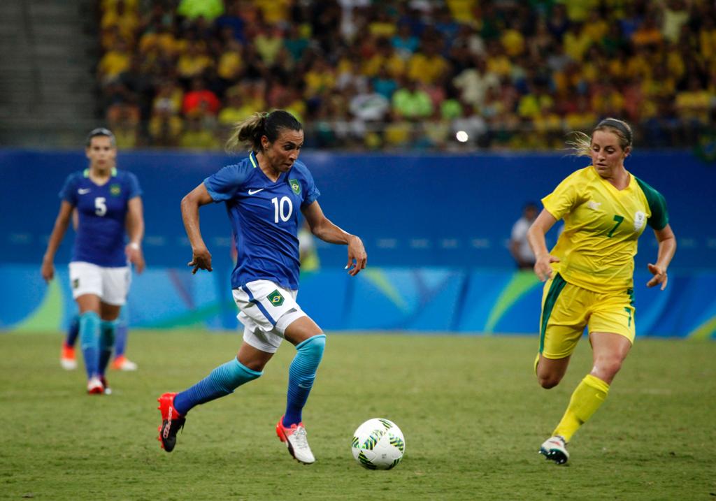 Marta foi uma das únicas titulares em campo em Manaus | RAPHAEL ALVES/AFP