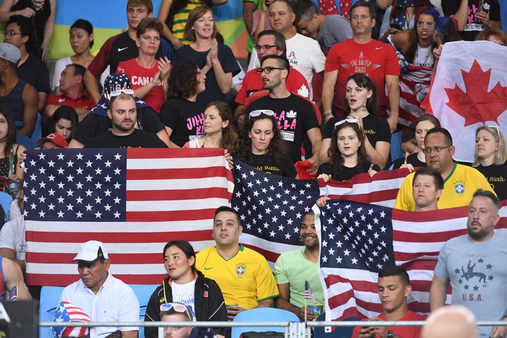 Torcedores norte-americanos nas arquibancadas da Arena Carioca. | Toshifumi Kitamura/AFP