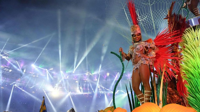 Teve samba, carnaval de rua, desfile de blocos carnavalescos, cultura nordestina, mas e o Sul, onde ficou? | Leon Neal/AFP