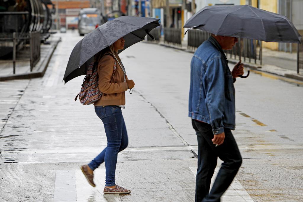 Chuvas isoladas estão previstas para diversas cidades do Paraná neste início de agosto. | Antônio More/Gazeta do Povo