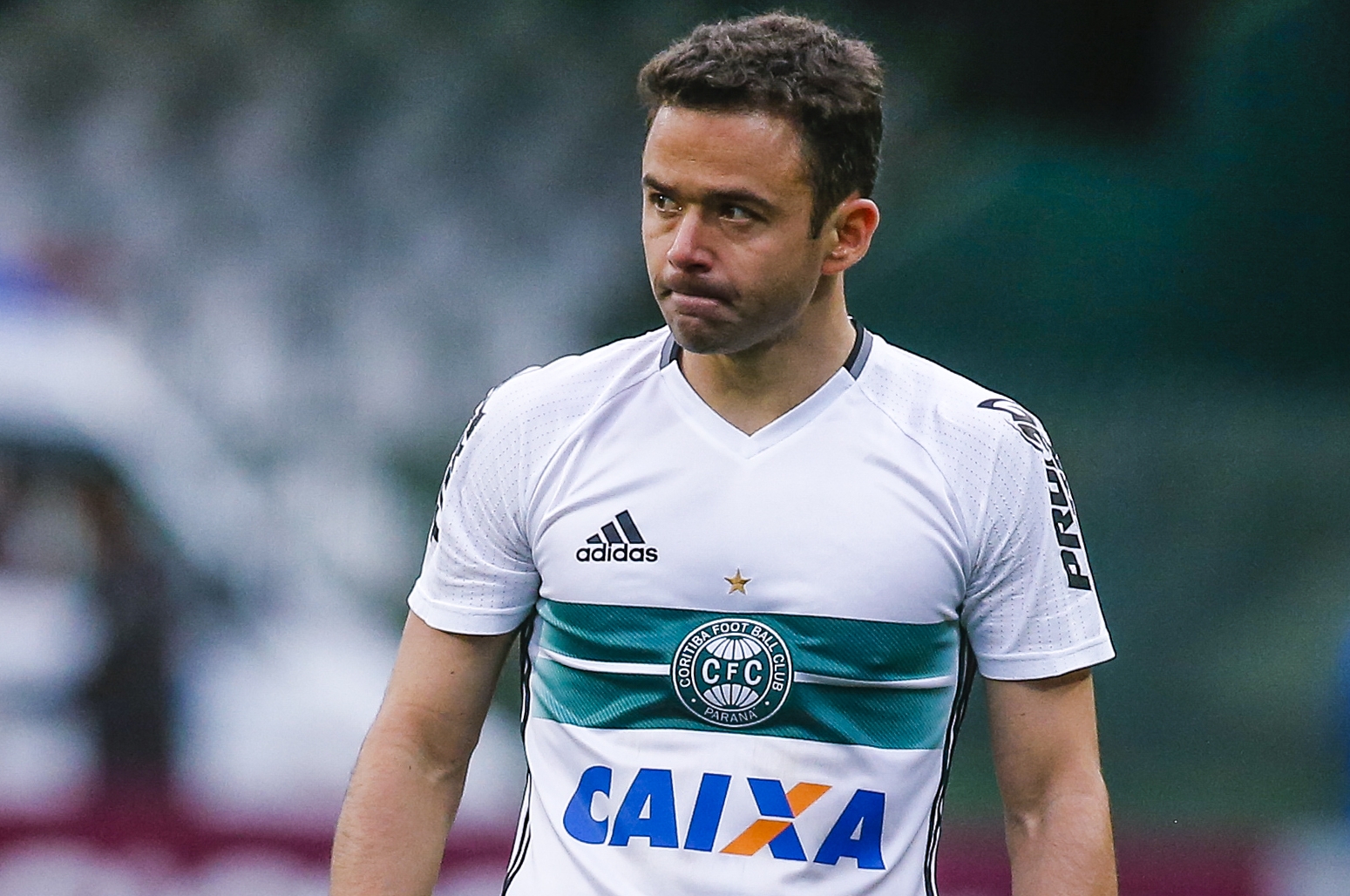 Juan fez o segundo gol do Coxa contra o Cruzeiro. Vitória escapou em Belo Horizonte. | Lineu Filho/Gazeta do Povo