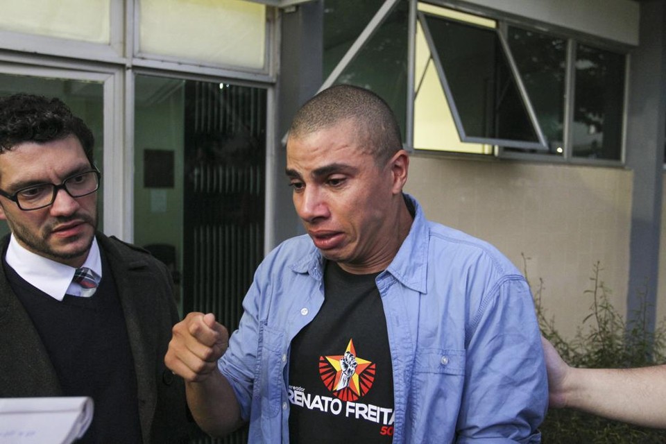 Advogado negro é preso por desacato e denuncia agressões e injúria racial Freitas Júnior fala sobre os detalhes da prisão, após ter sido posto em liberdade | Daniel Castellano/Gazeta do Povo