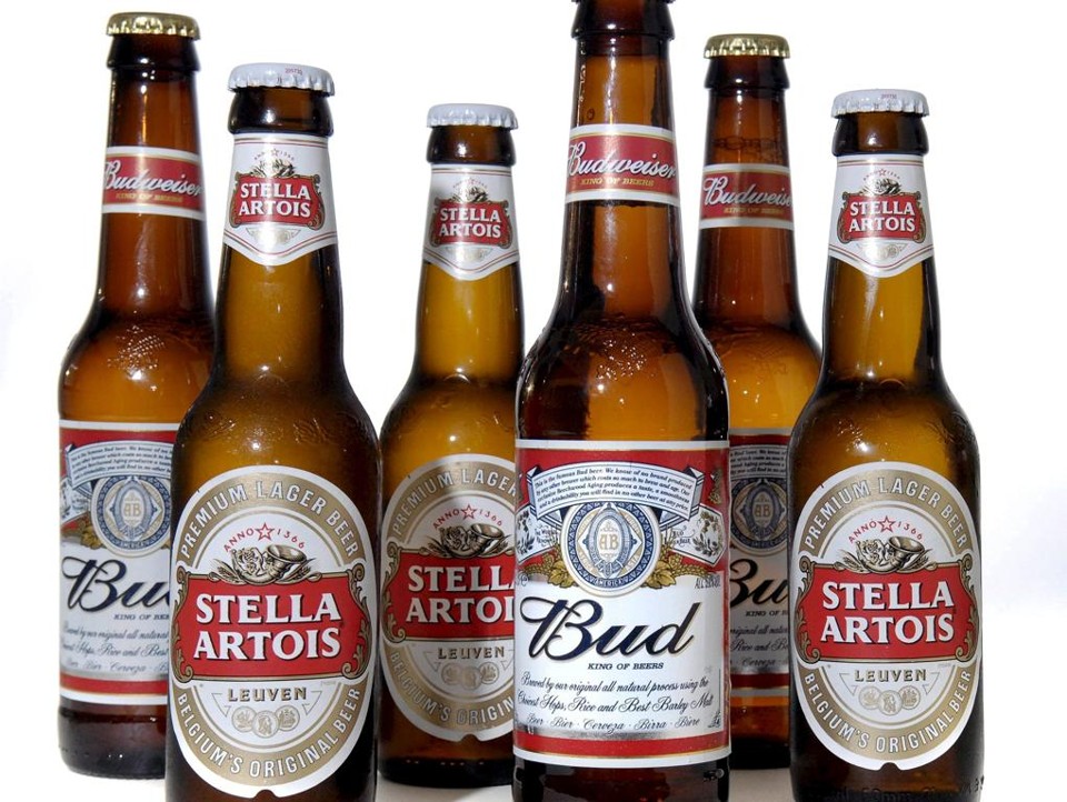 A AB InBev detém marcas como Corona, Stella Artois, Leffe e Budweiser | Divulgação