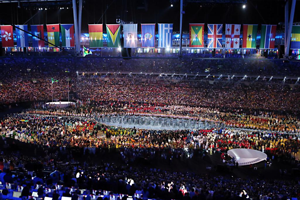 Imagem do Maracanâ durante a abertura da Olimpíada 2016. Participação ativa do público. | Albari Rosa/Gazeta do Povo