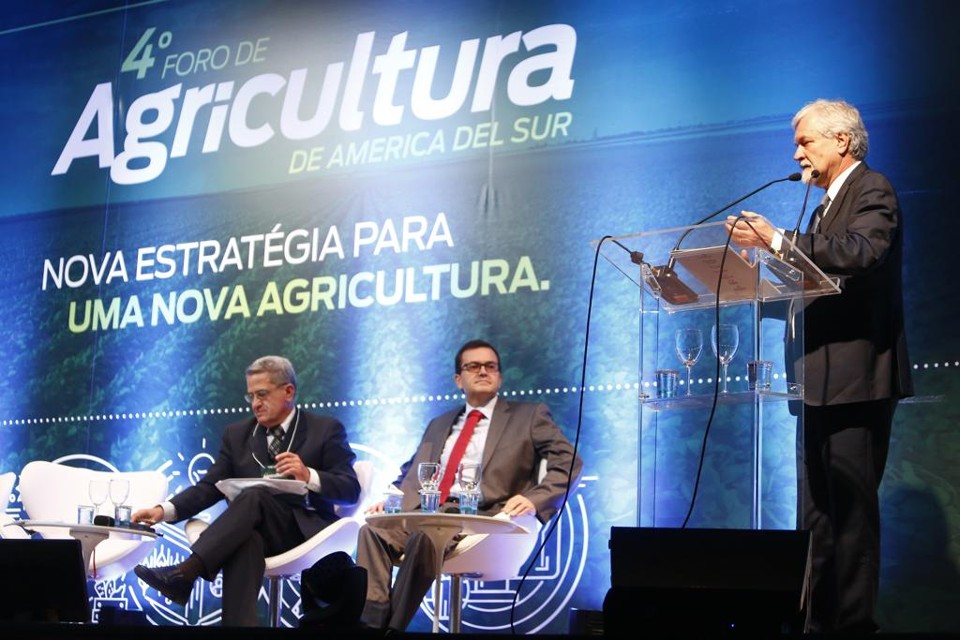 Segundo o presidente brasileiro da Itaipu Binacional, Jorge Miguel Samek, não há outro caminho no mundo para o desenvolvimento que não seja a integração. | Henry Milleo/Gazeta