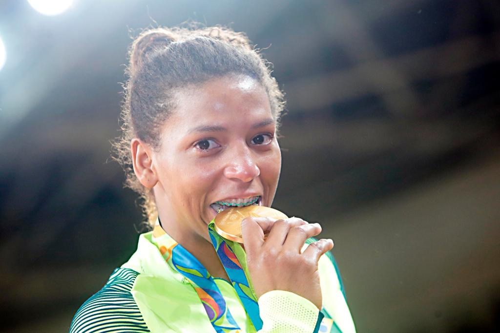 Rafaela Silva com o sonhado ouro olímpico: “ninguém treinou mais do que eu” | Albari Rosa/Gazeta do Povo