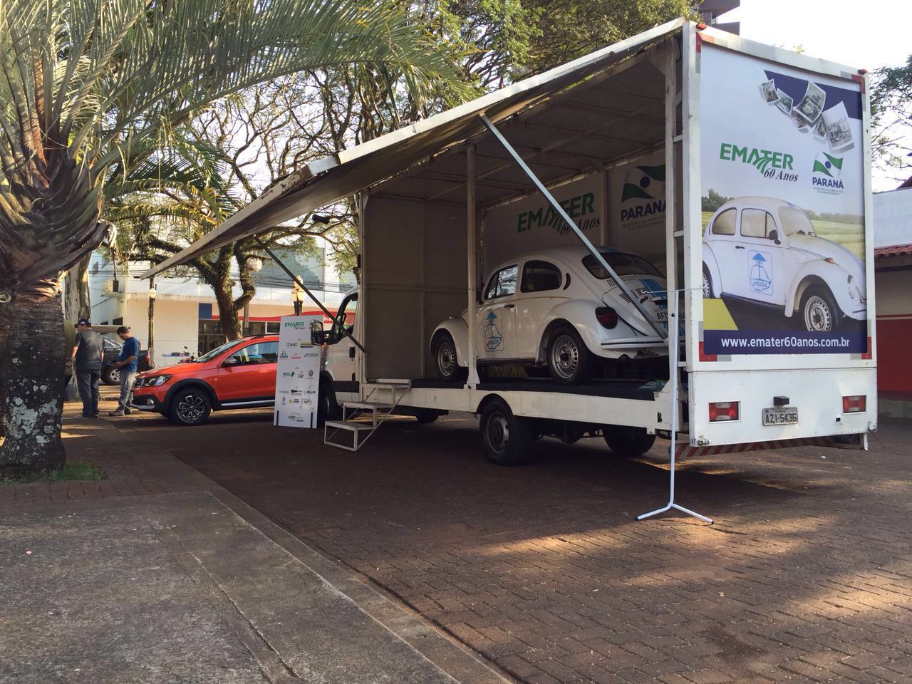 O carro símbolo da extensão rural ainda vai passar por mais três cidades: Medianeira, Guarapuava e Curitiba. | /