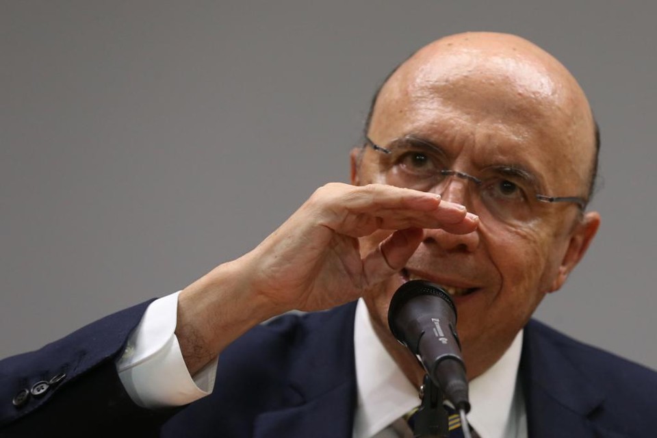 Meirelles recebeu, na manhã desta terça-feira (23), congressistas que compõem a comissão especial que analisa a proposta na Câmara dos Deputados | Valter Campanato/Agência Brasil