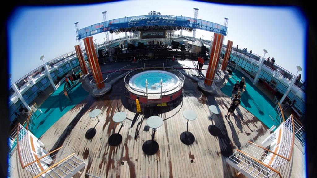 Cruzeiro tem palco no deck para shows durante todo o trajeto | André Smirnoff/Divulgação