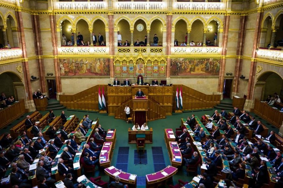 Viktor Orban durante discurso na Assembleia Nacional Húngara. | Botár Gergely/ Magyarország Kormánya Government/