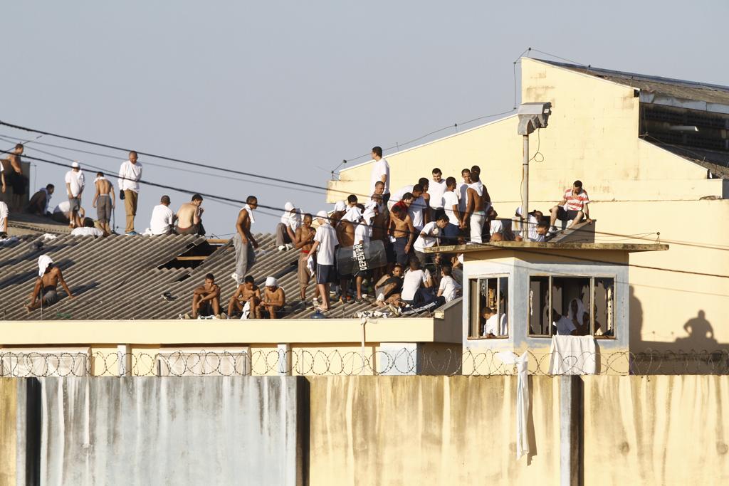 A reforma da Penitenciária Estadual de Londrina II, destruída em rebelião ocorrida no passado, ainda não terminou devido a falta de recursos disponíveis no orçamento do Depen em 2016. | Gilberto Abelha/Jornal de Londrina
