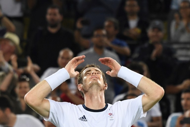 Murray comemora o segundo ouro da carreira. após longa batalha com Del Potro. | LUIS ACOSTA/AFP
