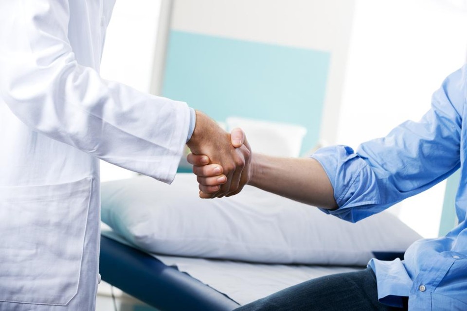 Valores historicamente associados à masculinidade ainda são barreiras para a busca de ajuda médica | Foto: Shutterstock